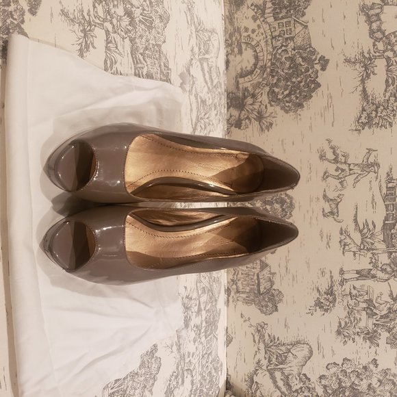 Grey Patent BCBG Heels - Picture 2 of 5
